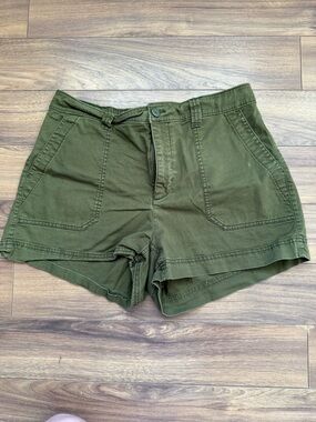 Old Navy - Olive Green High-Rise Chino’s